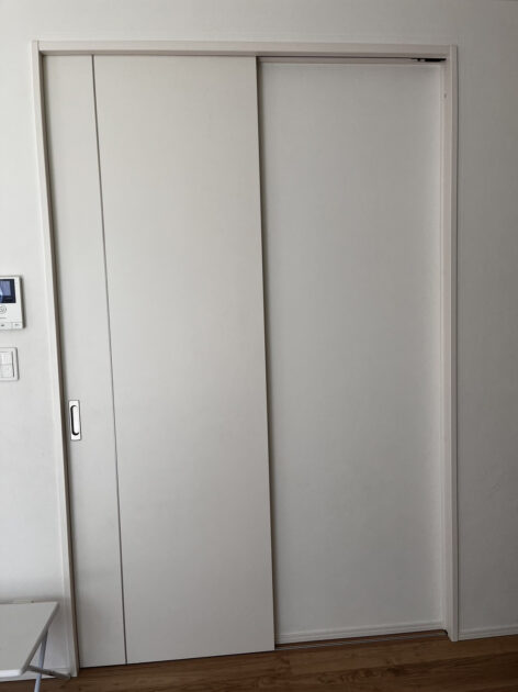 タマホームの工事で取り付けられたドア